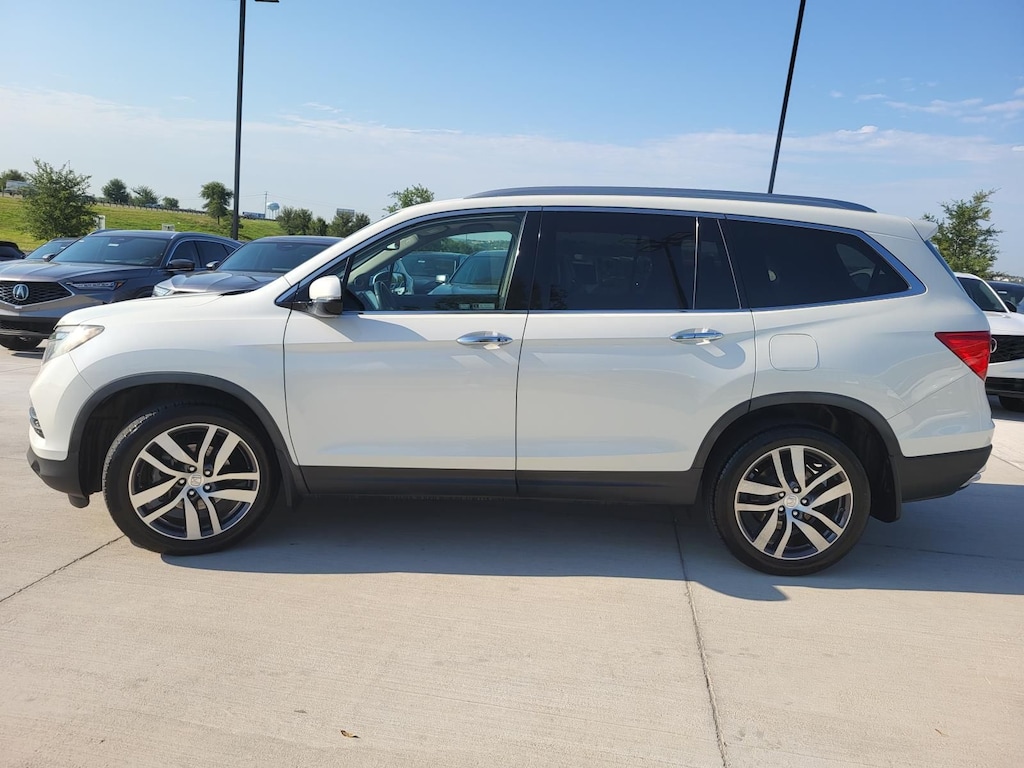 Used 2018 Honda Pilot Elite AWD SUV