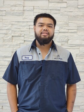 Staff member Vong Nhey from ID_4c76ea76dd24