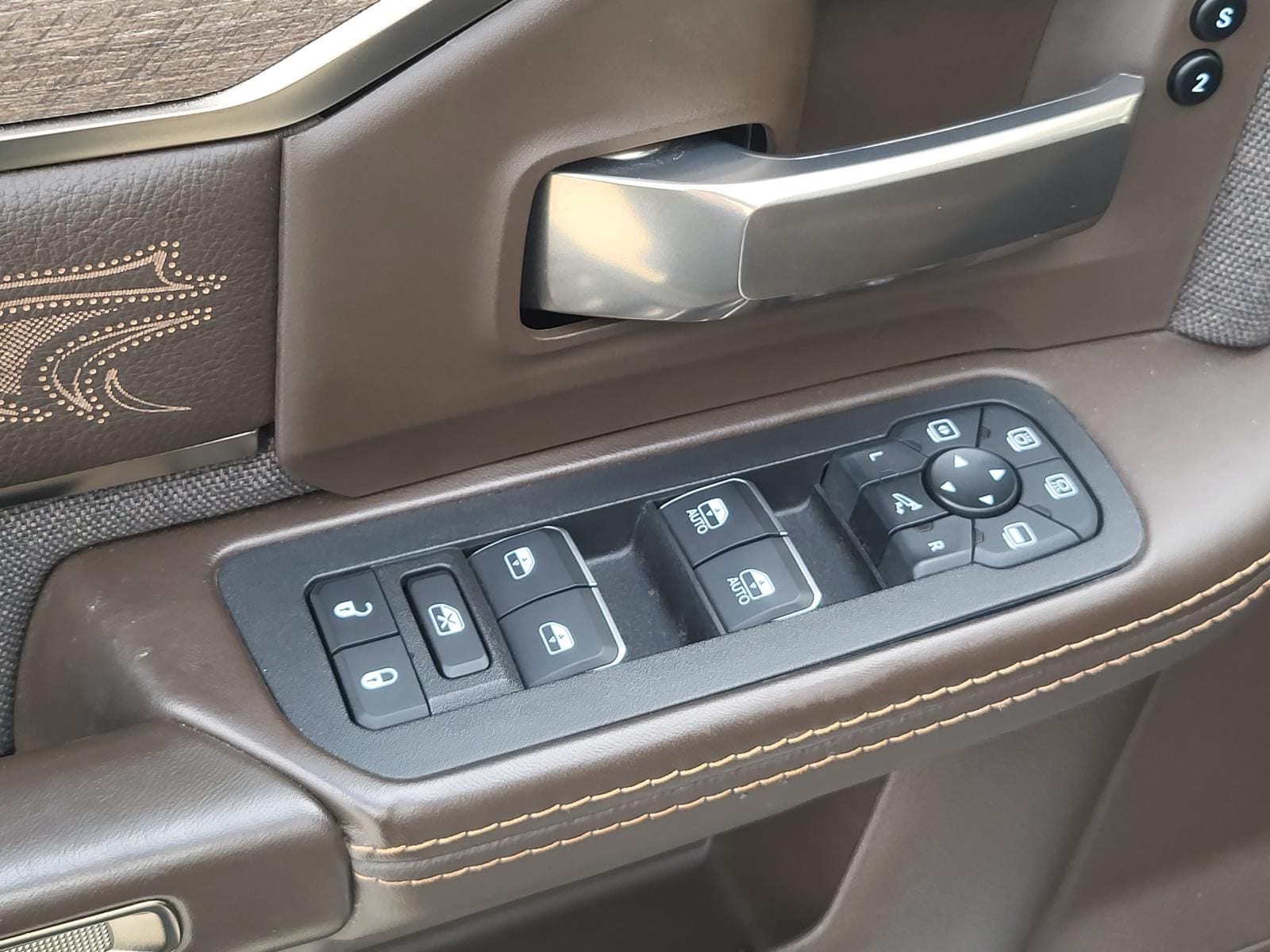 2025 RAM Ram 3500 Pickup Limited/Longhorn - Photo 14