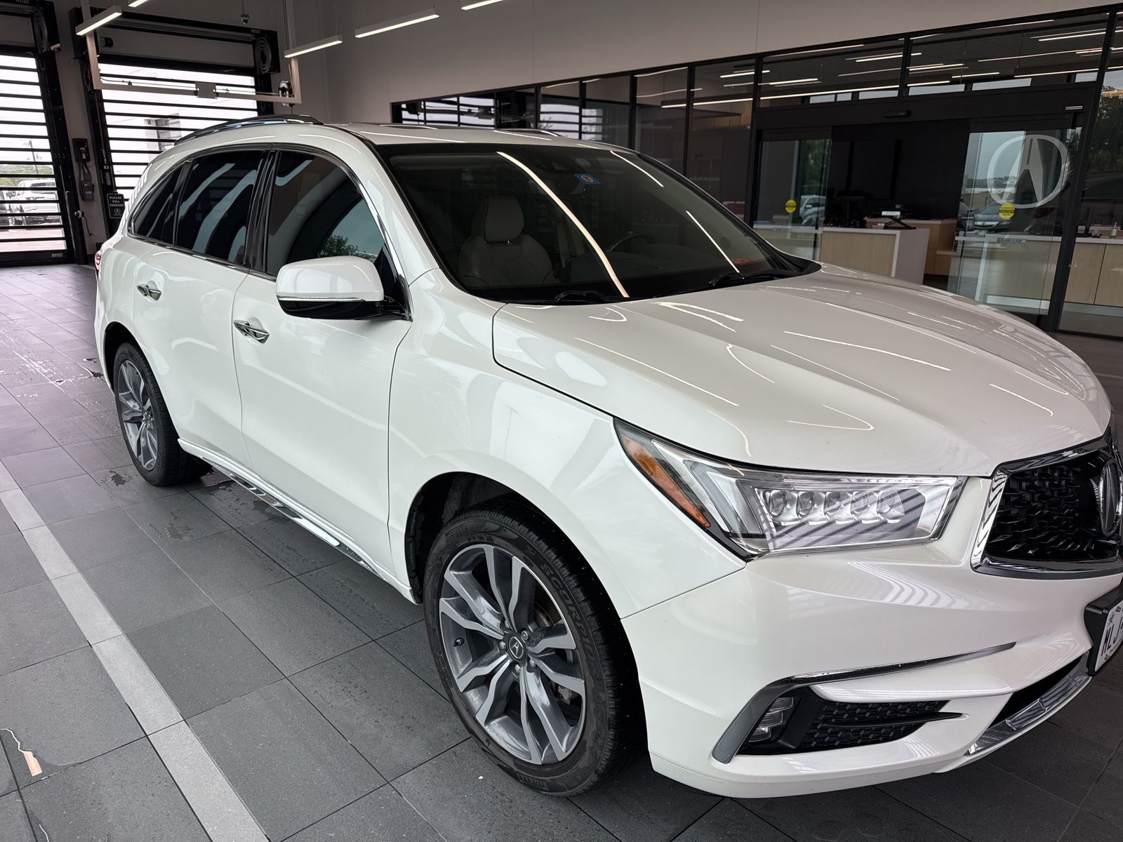 2019 Acura MDX w/Advance Package's photo