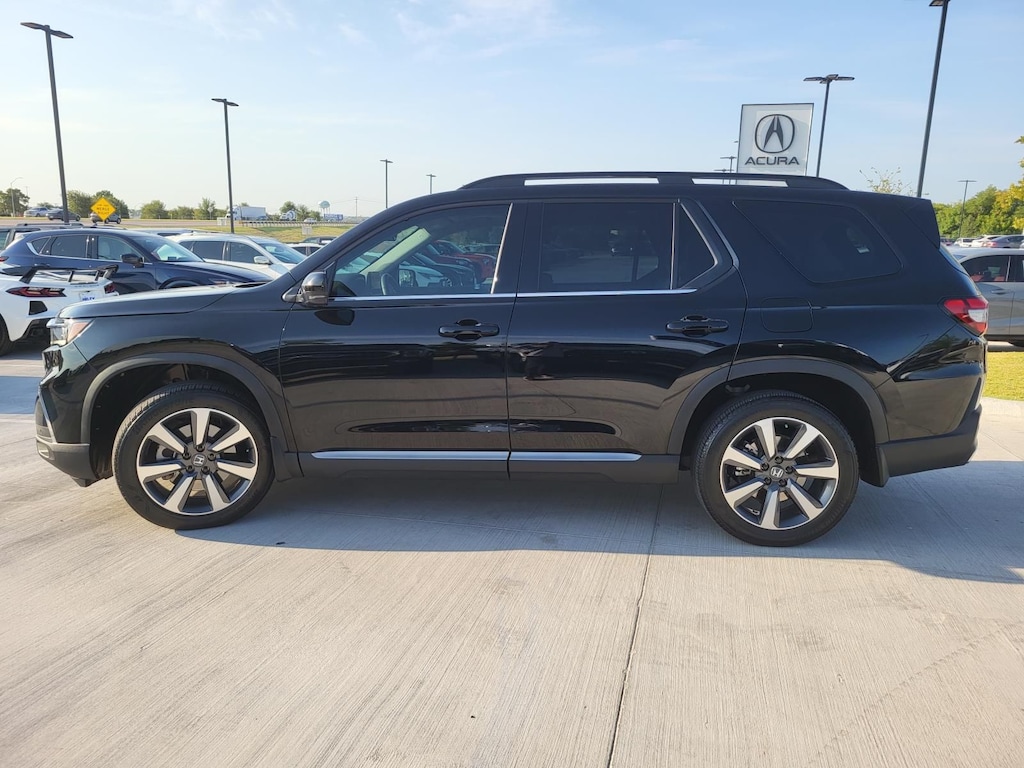 Used 2023 Honda Pilot Elite SUV