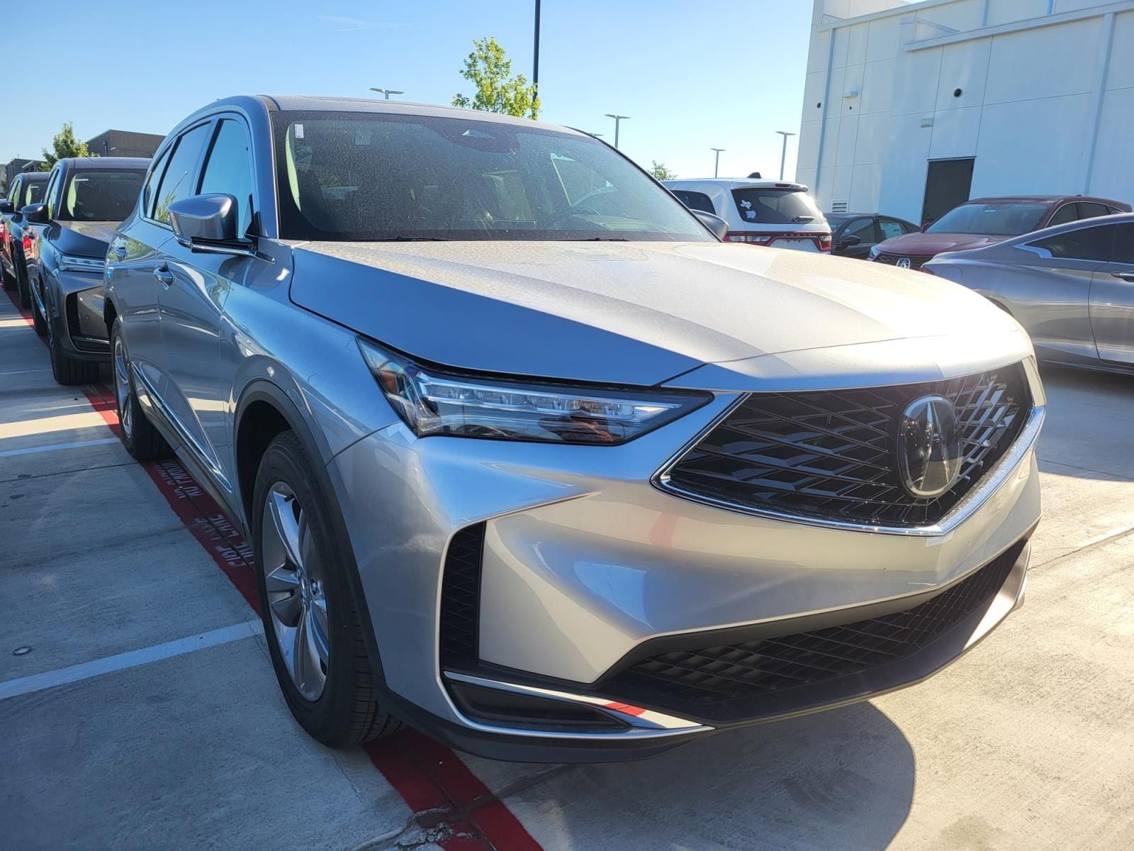 2026 Acura MDX SH-AWD's photo