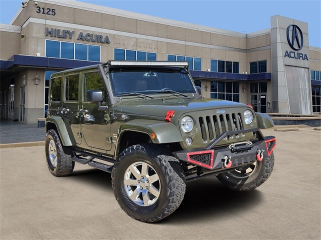 Used 2015 Jeep Wrangler Unlimited Sahara 4x4 SUV