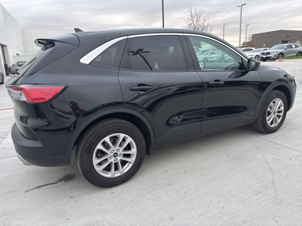 Used 2022 Ford Escape SE SUV