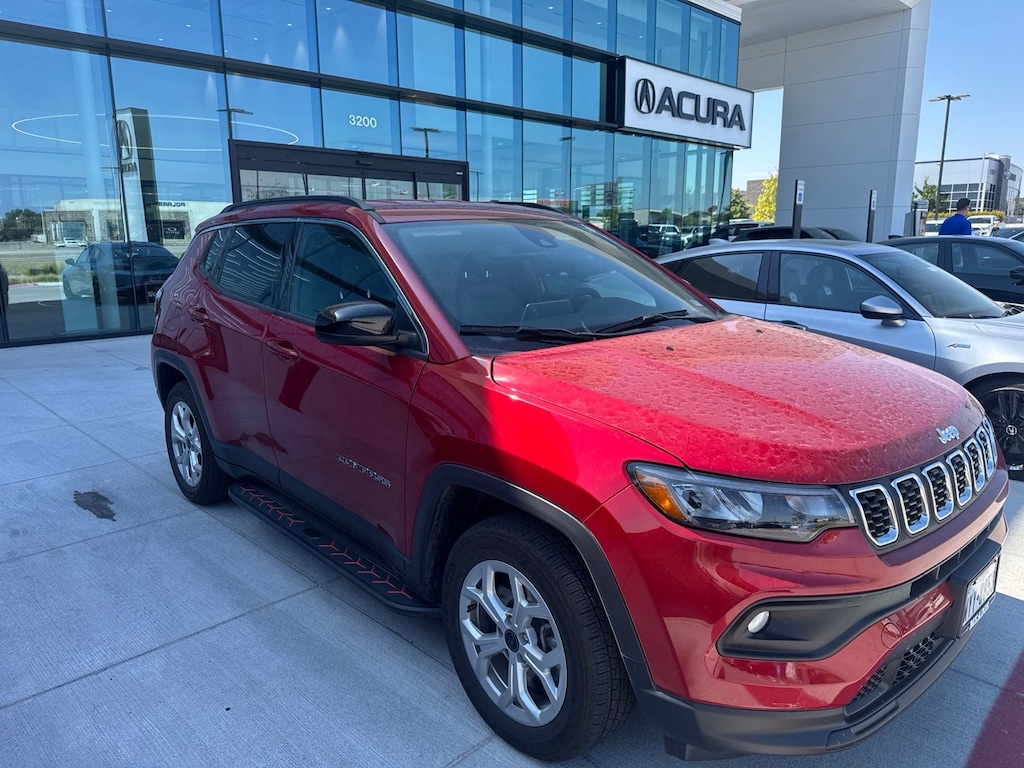 Used 2025 Jeep Compass Latitude SUV
