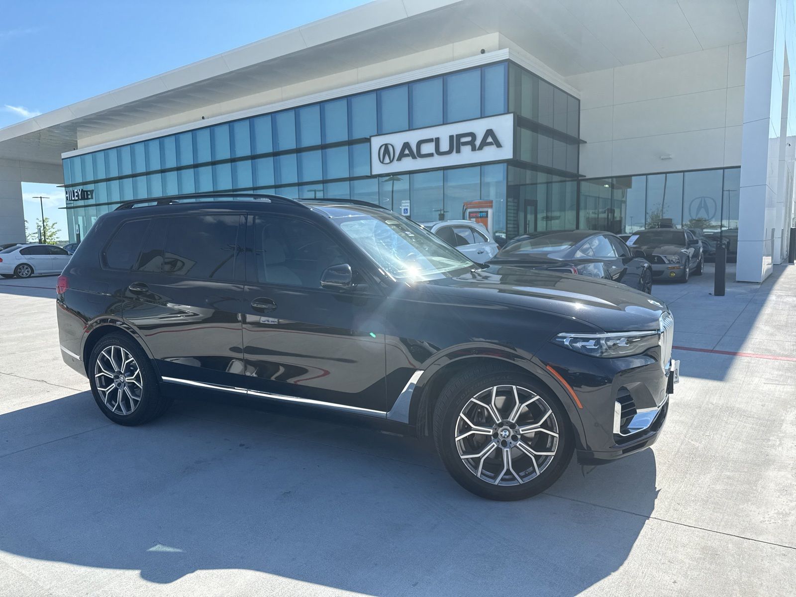 2022 BMW X7 xDrive40i's photo