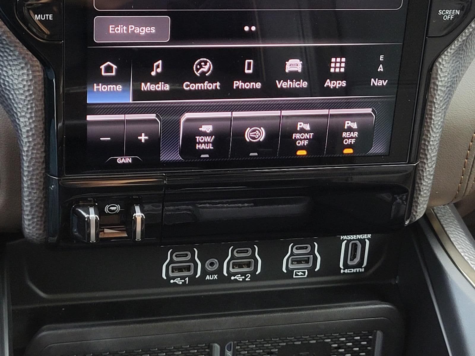 2025 RAM Ram 3500 Pickup Limited/Longhorn - Photo 23