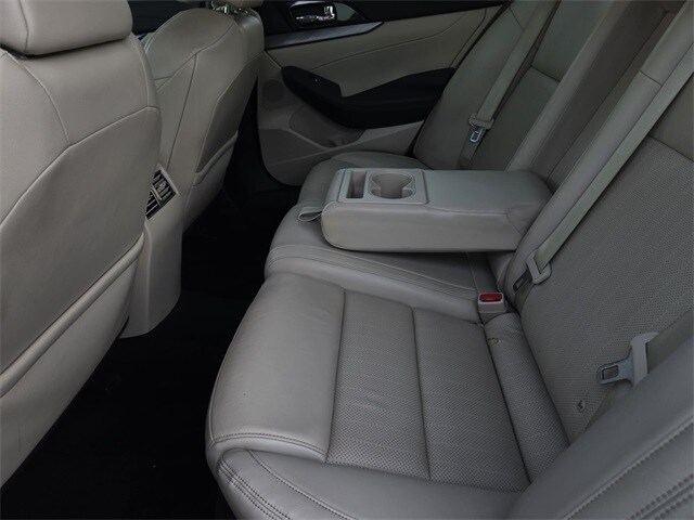 2016 Nissan Maxima SV photo 3
