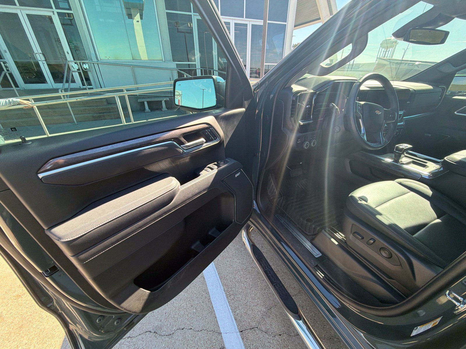 Used 2025 Chevrolet Silverado 1500 LTZ Truck Crew Cab