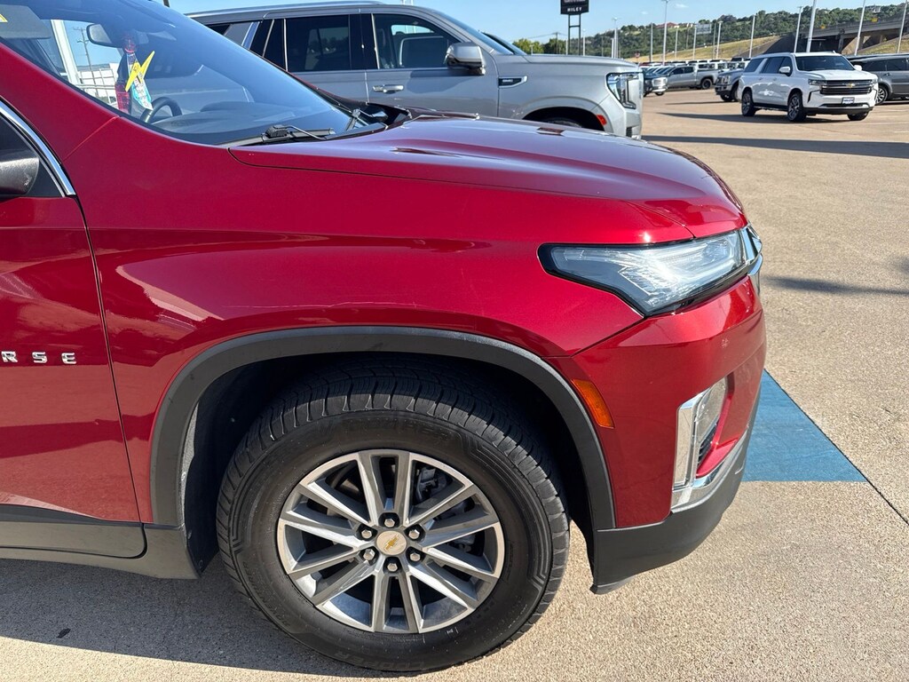 Used 2023 Chevrolet Traverse LT Cloth w/1LT SUV