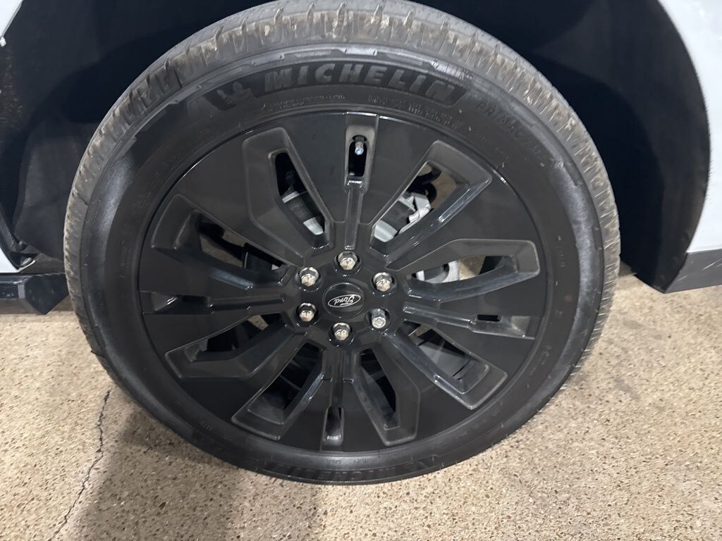 Used 2025 Ford Expedition Max Platinum SUV