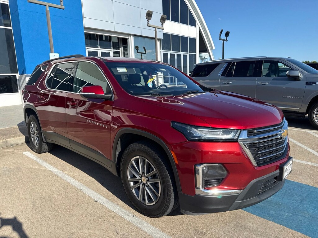 Used 2023 Chevrolet Traverse LT Cloth w/1LT SUV