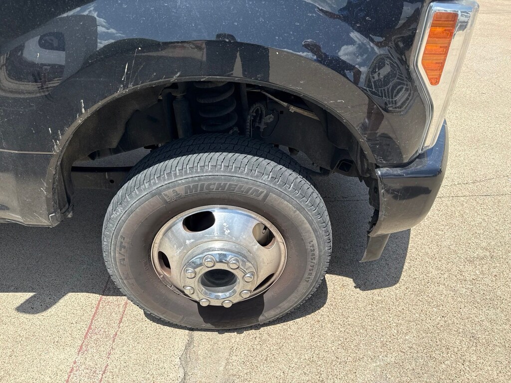 Used 2019 Ford F-350 Truck Crew Cab