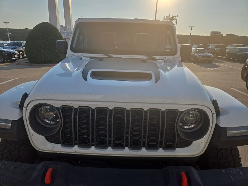 Used 2025 Jeep Gladiator Mojave Truck Crew Cab