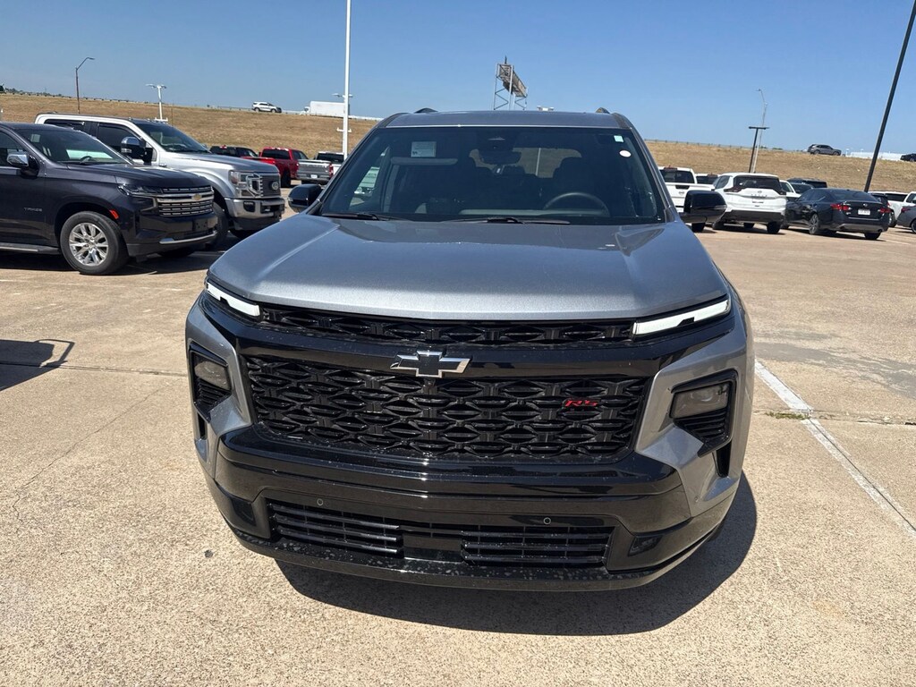 Used 2025 Chevrolet Traverse RS SUV