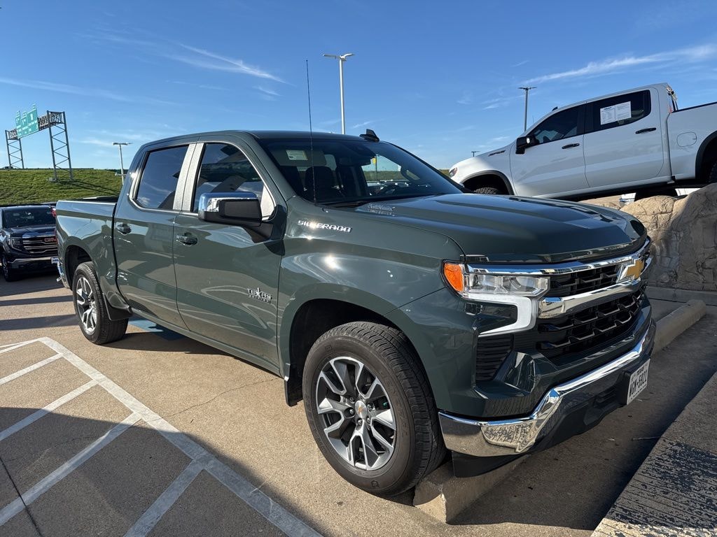 Used 2025 Chevrolet Silverado 1500 LT w/1LT Truck Crew Cab