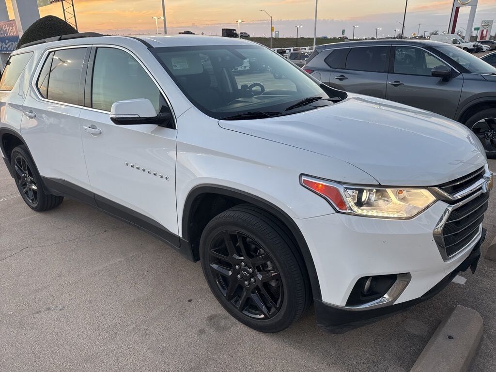Used 2020 Chevrolet Traverse LT Cloth w/1LT SUV