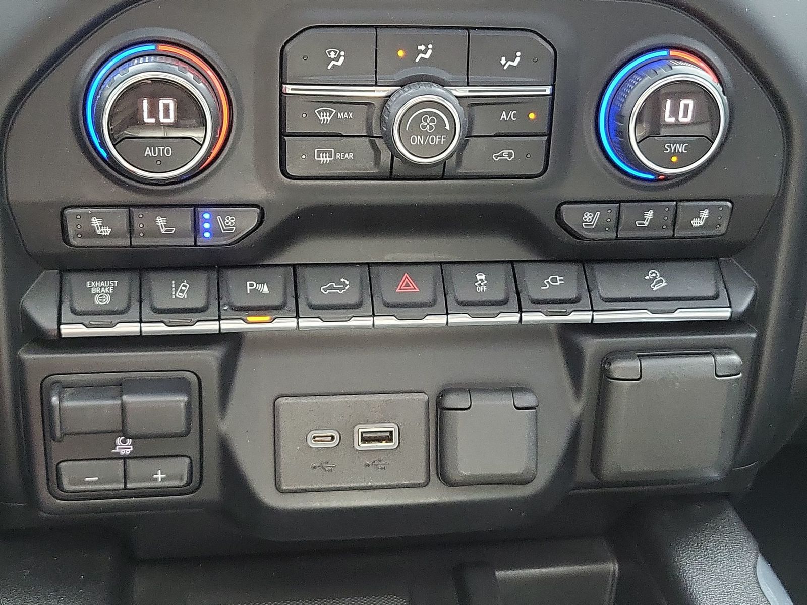2020 Chevrolet Silverado 2500HD High Country - Photo 36