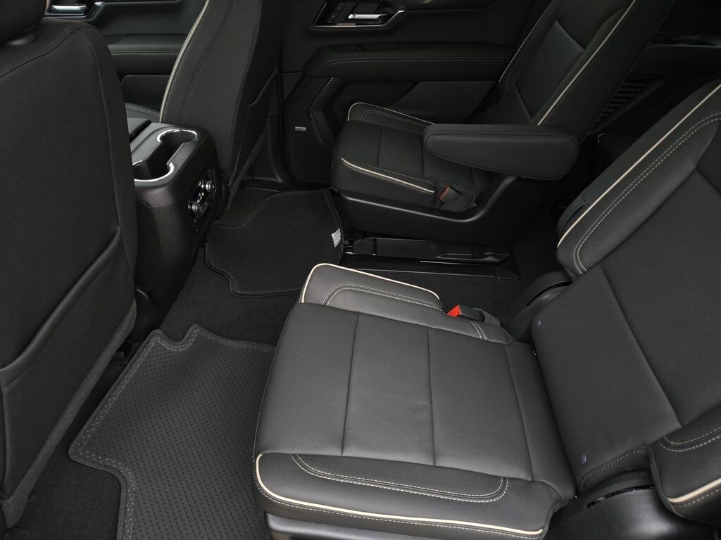 New 2026 GMC Yukon Elevation SUV