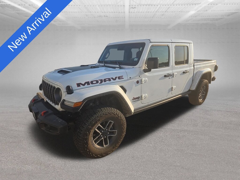 Used 2025 Jeep Gladiator Mojave Truck Crew Cab
