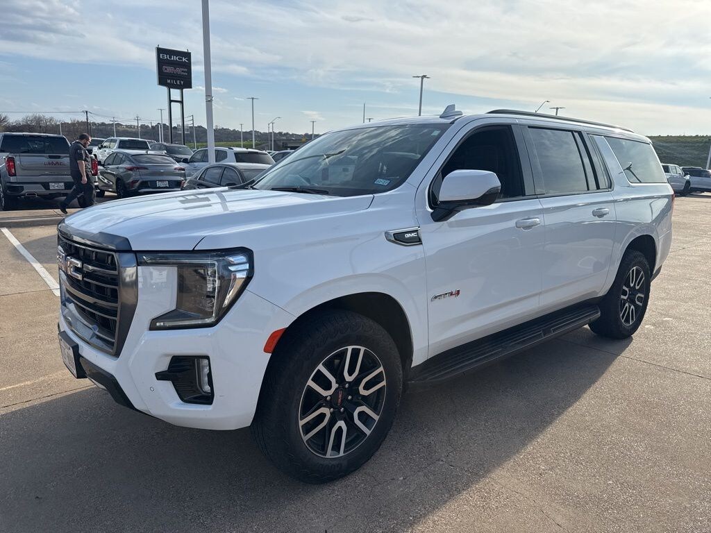Used 2024 GMC Yukon XL AT4 SUV