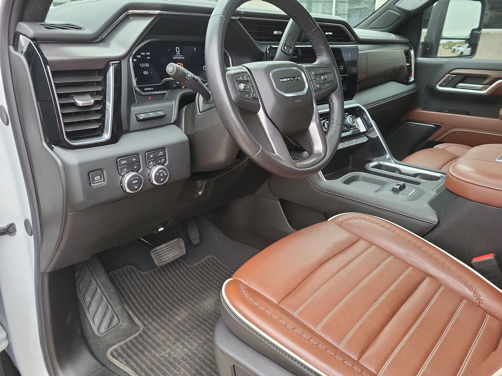 2024 GMC Sierra 2500HD Denali Ultimate - Photo 10