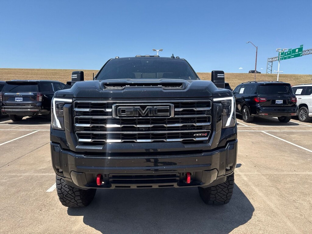 Used 2025 GMC Sierra 2500 HD AT4 Truck Crew Cab