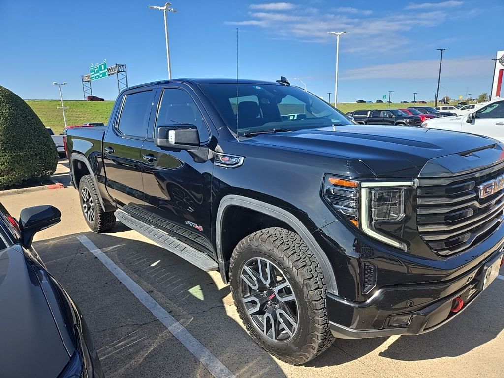 2022 GMC Sierra 1500 AT4's photo