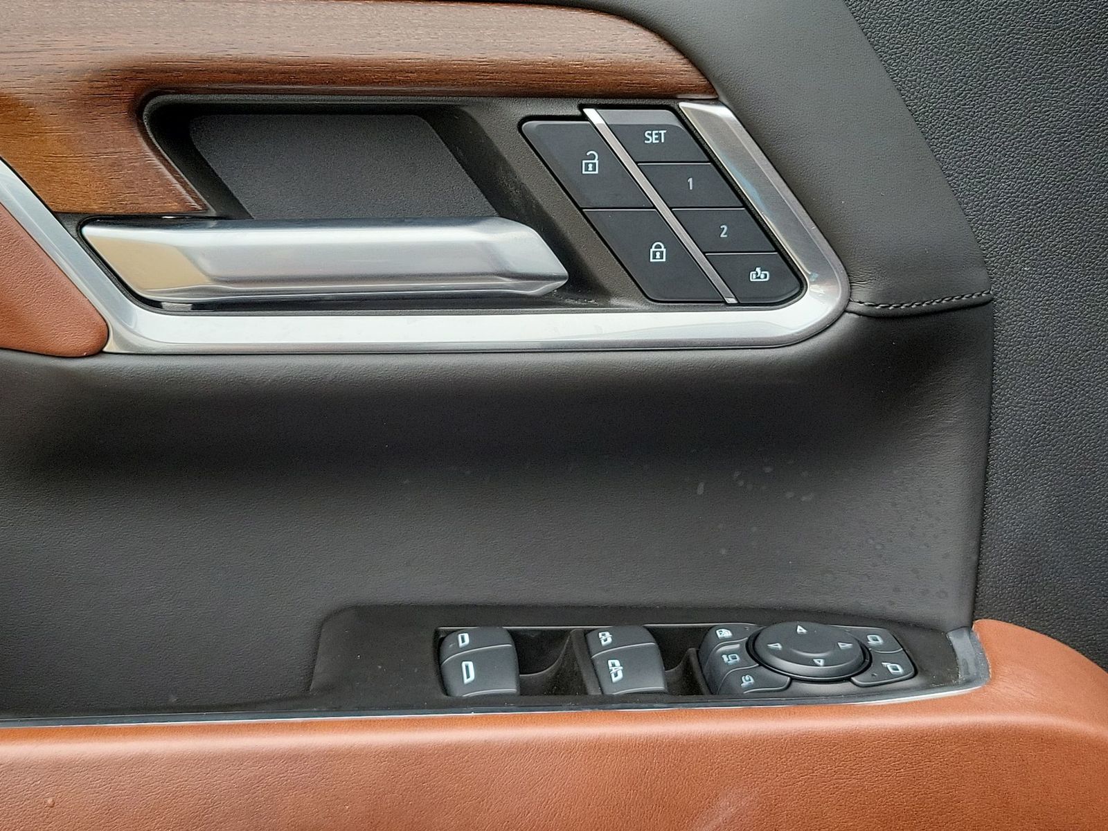 2024 GMC Sierra 2500HD Denali Ultimate - Photo 23