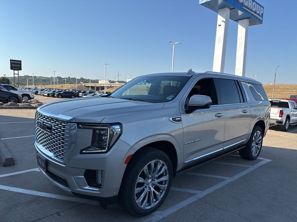 Used 2024 GMC Yukon XL Denali SUV