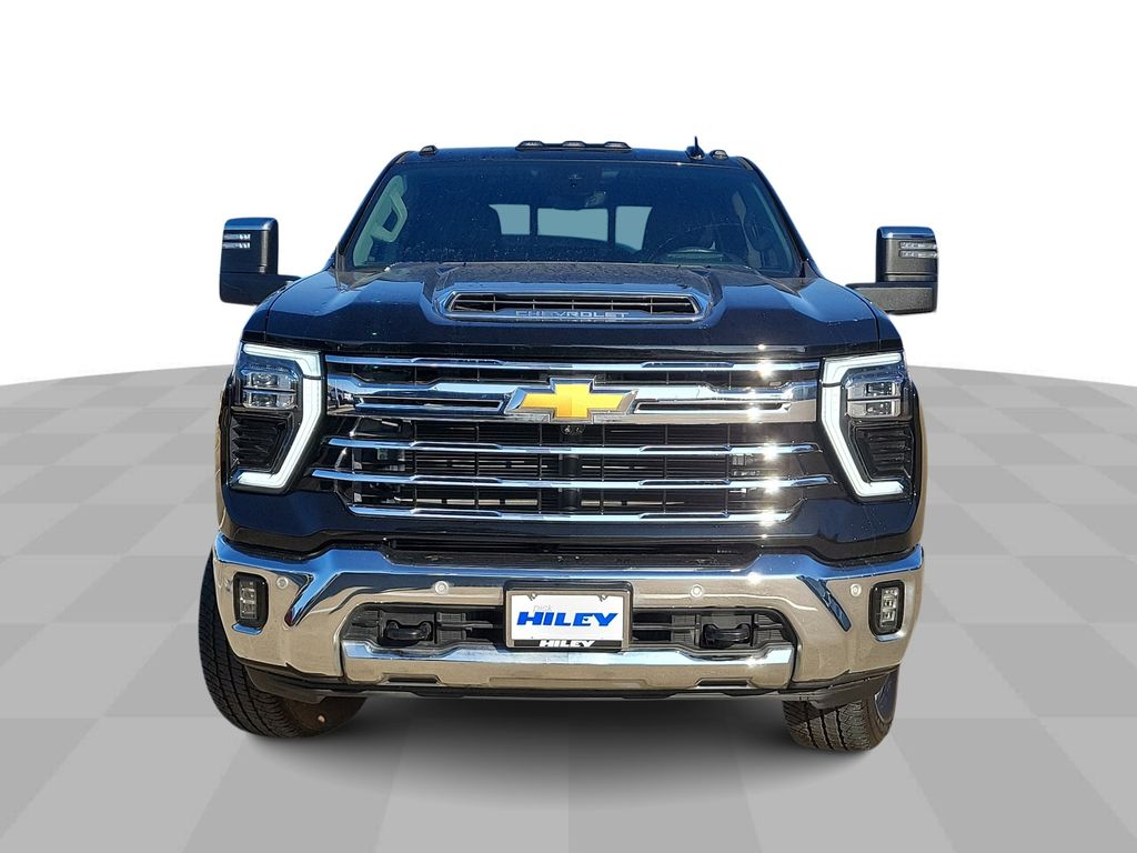 2024 Chevrolet Silverado 2500HD LTZ photo 3