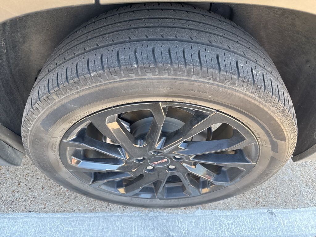 Used 2023 GMC Terrain SLT SUV