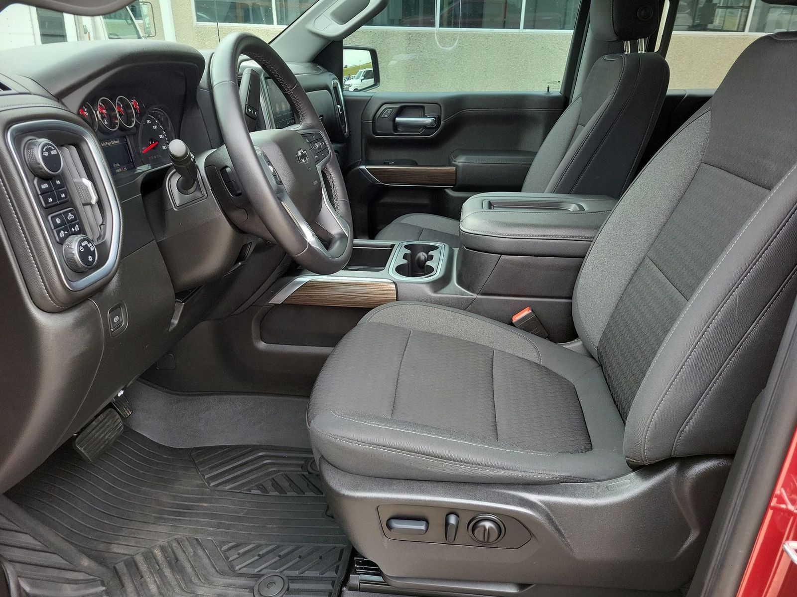 2022 Chevrolet Silverado 1500 Limited LT Trail Boss - Photo 18