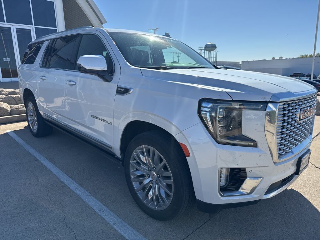 Used 2023 GMC Yukon XL Denali SUV
