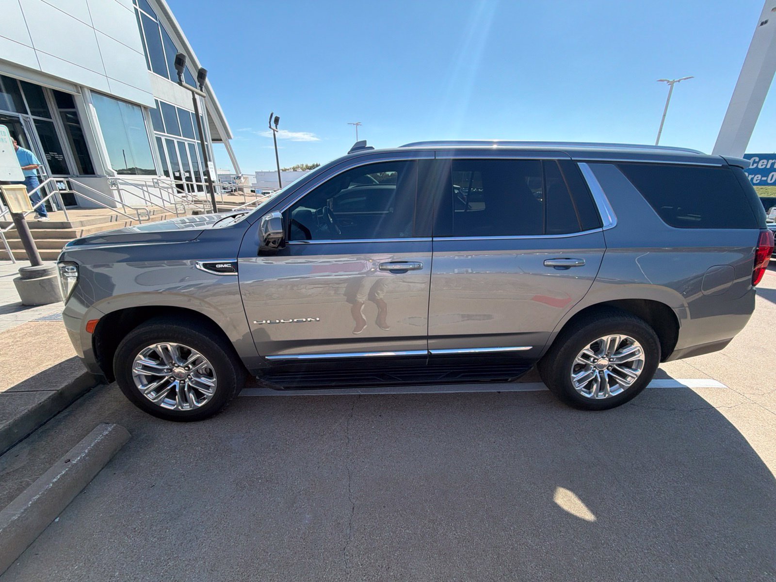 Used 2021 GMC Yukon SLT SUV