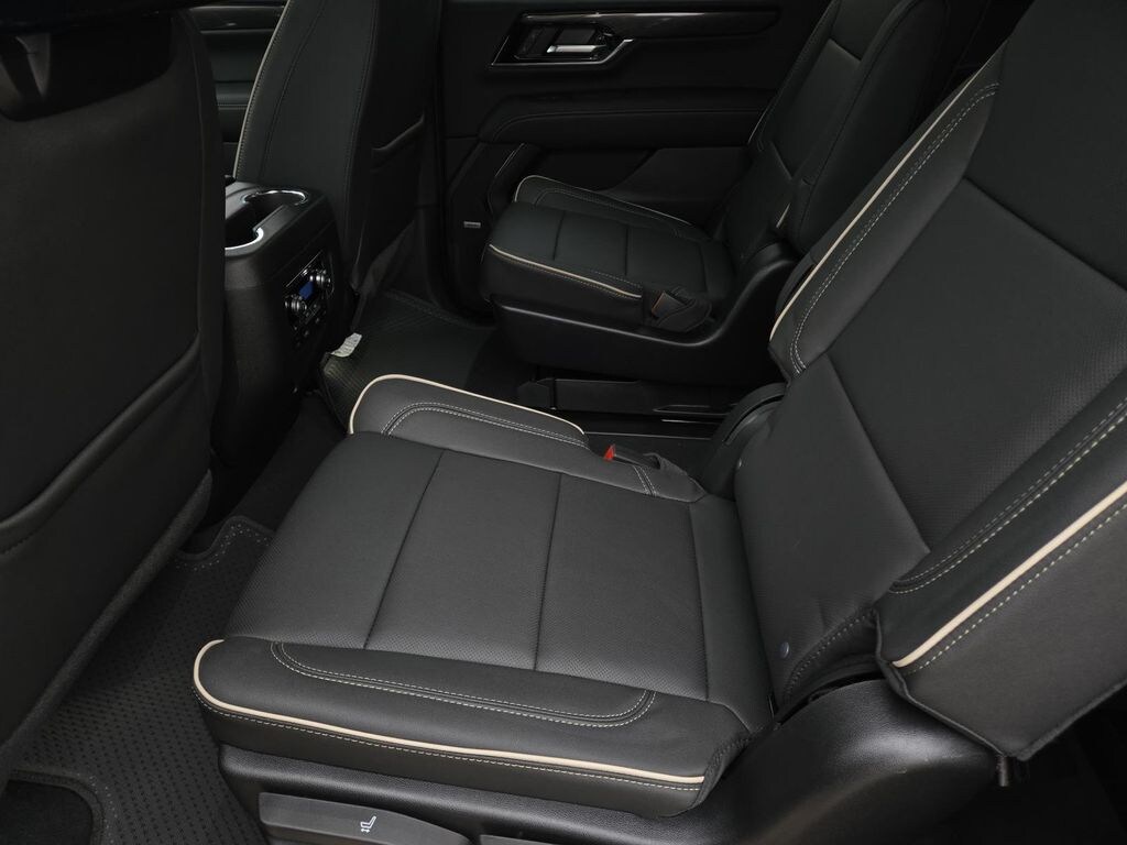 New 2026 GMC Yukon Elevation SUV