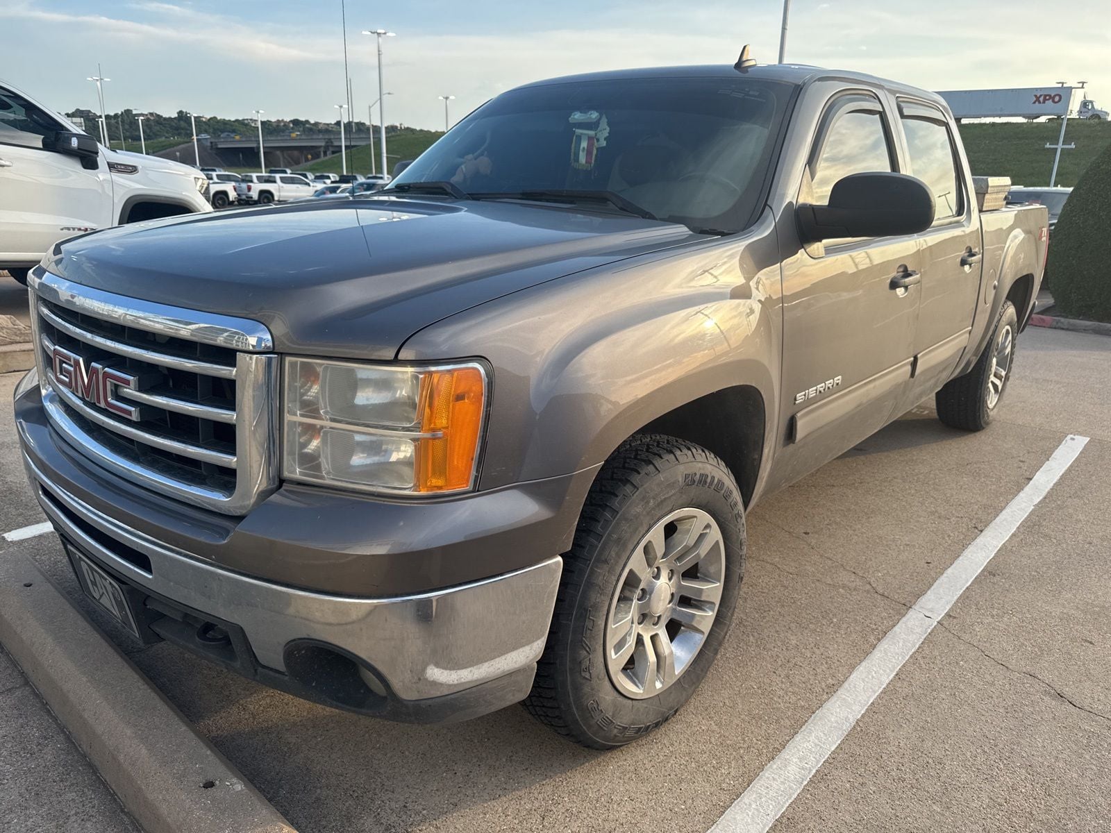 2013 GMC Sierra 4WD Crew Cab SLE SWB's photo