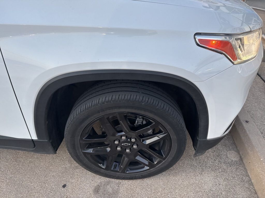 Used 2020 Chevrolet Traverse LT Cloth w/1LT SUV