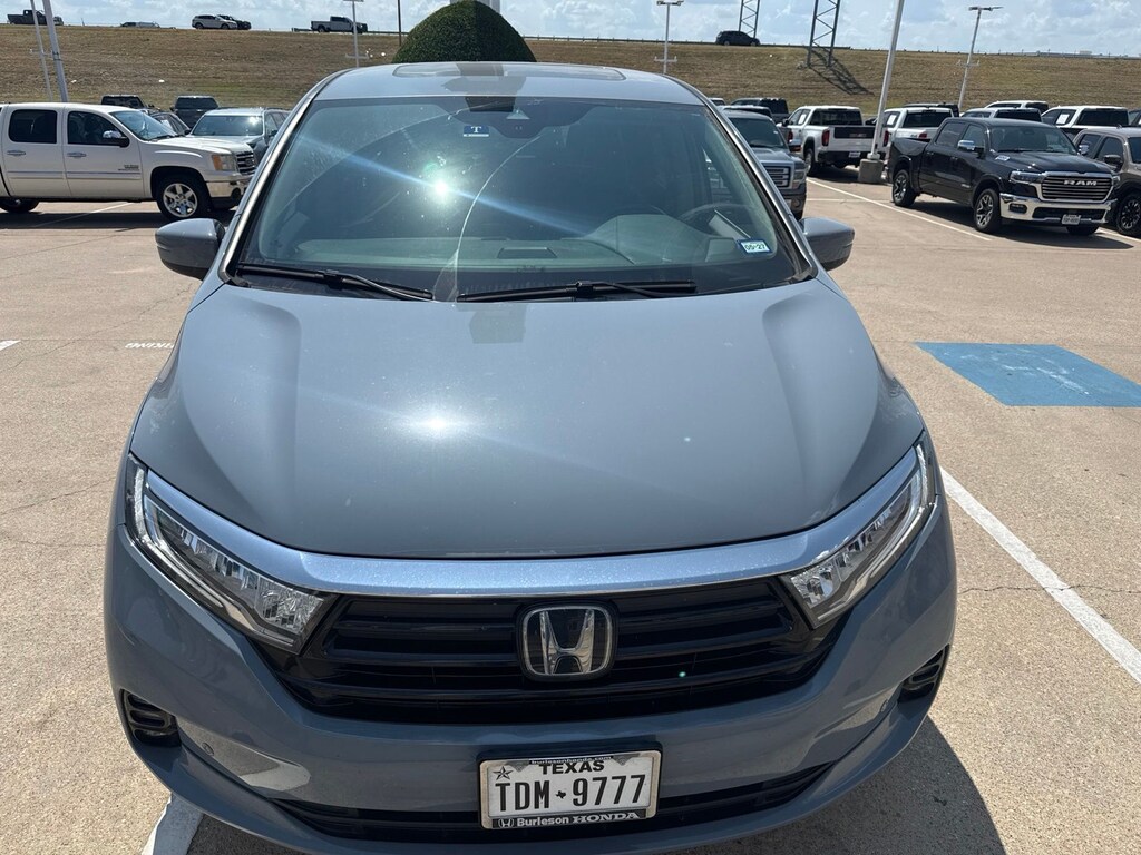 Used 2023 Honda Odyssey Elite Van