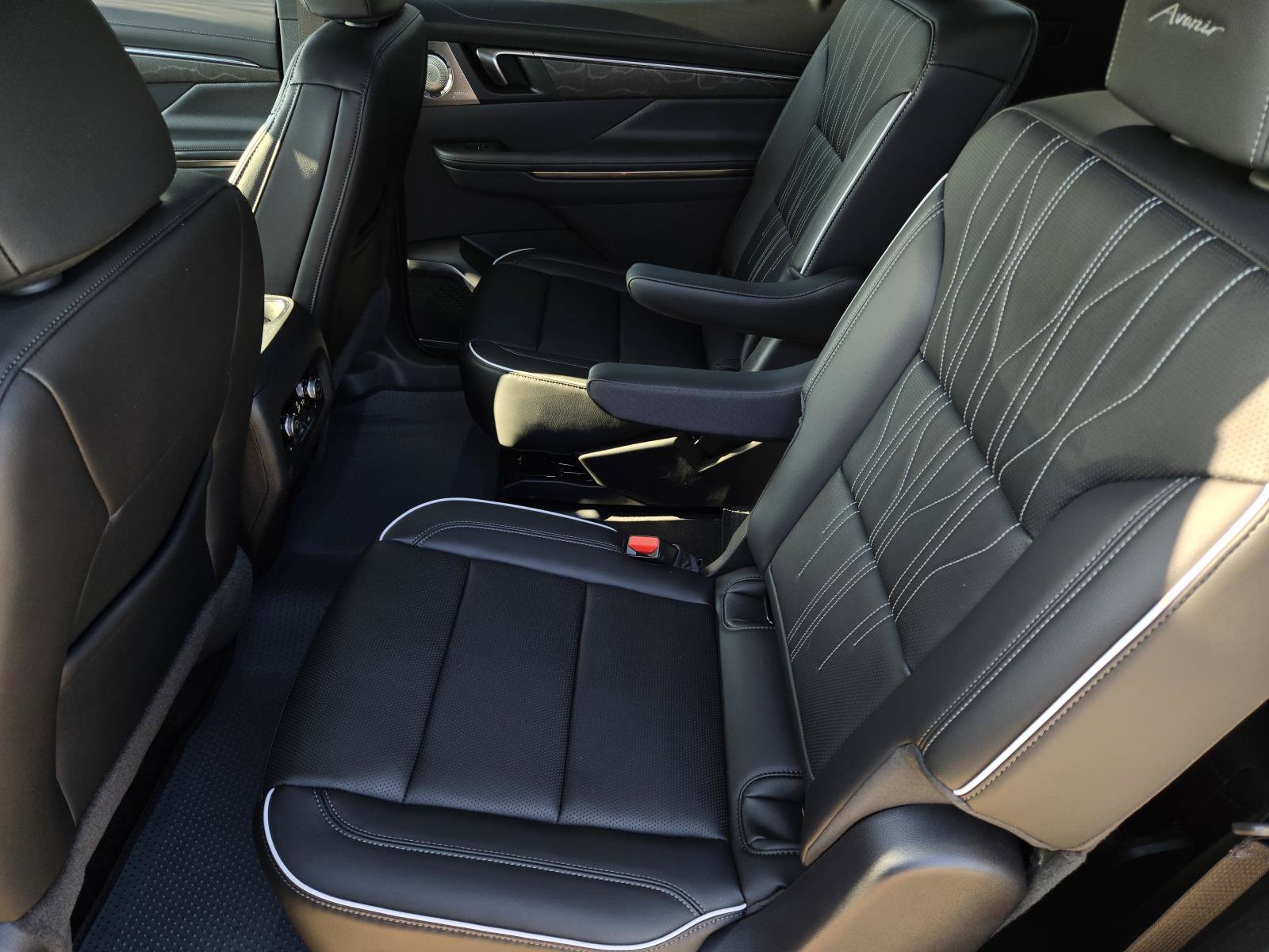 New 2026 Buick Enclave Avenir SUV
