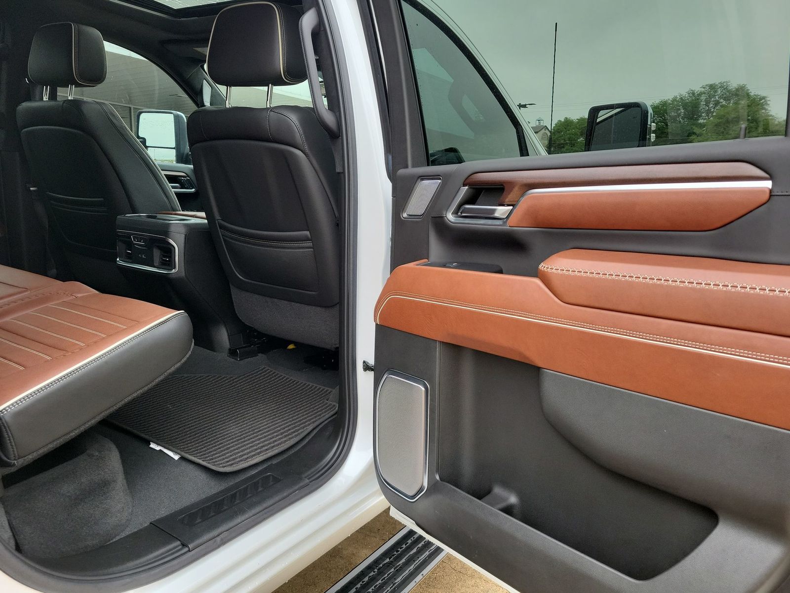 2024 GMC Sierra 2500HD Denali Ultimate - Photo 27