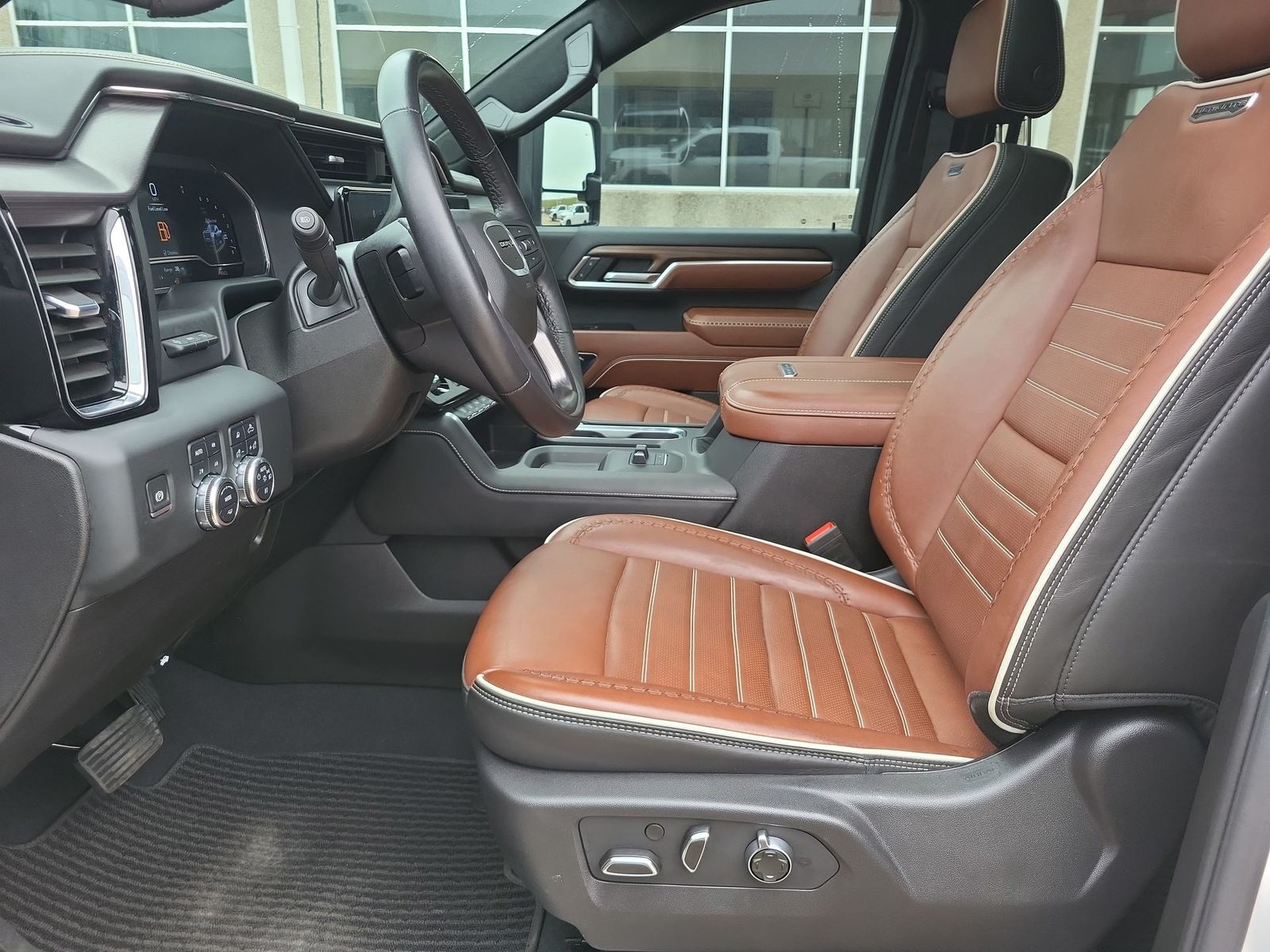 2024 GMC Sierra 2500HD Denali Ultimate - Photo 19