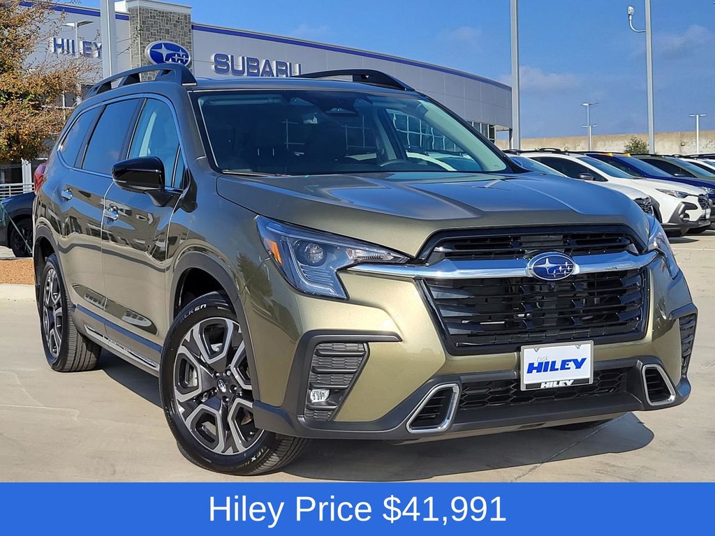 2025 Subaru Ascent Touring's photo