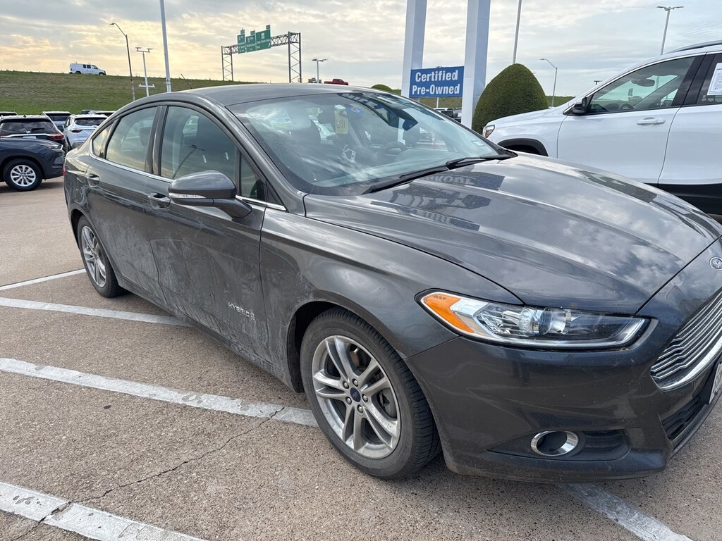 Used 2015 Ford Fusion Hybrid SE Sedan