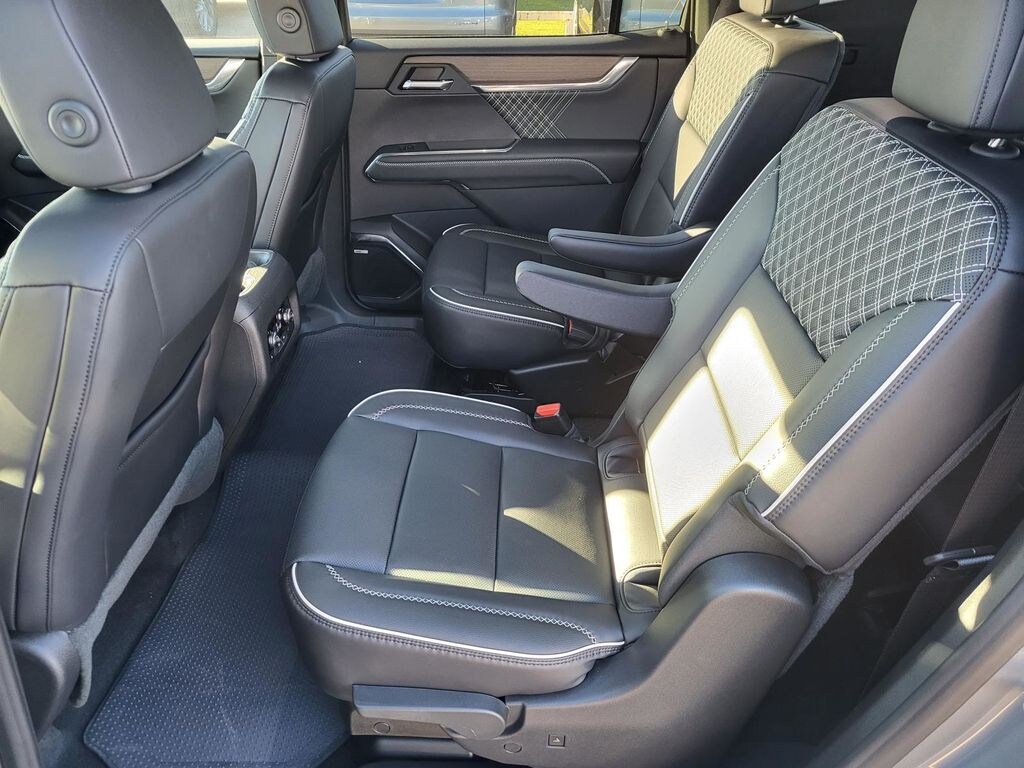 New 2026 GMC Acadia Denali SUV