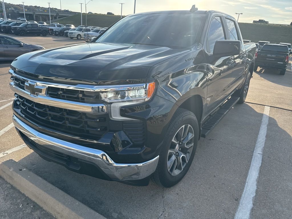 Used 2025 Chevrolet Silverado 1500 LT w/1LT Truck Crew Cab