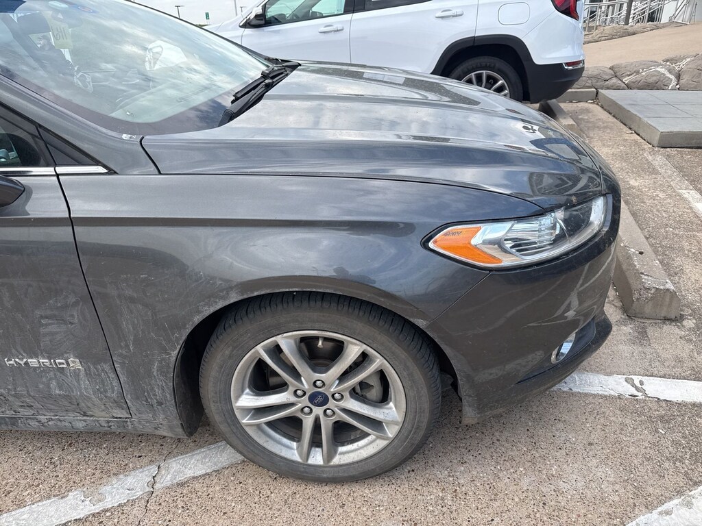 Used 2015 Ford Fusion Hybrid SE Sedan