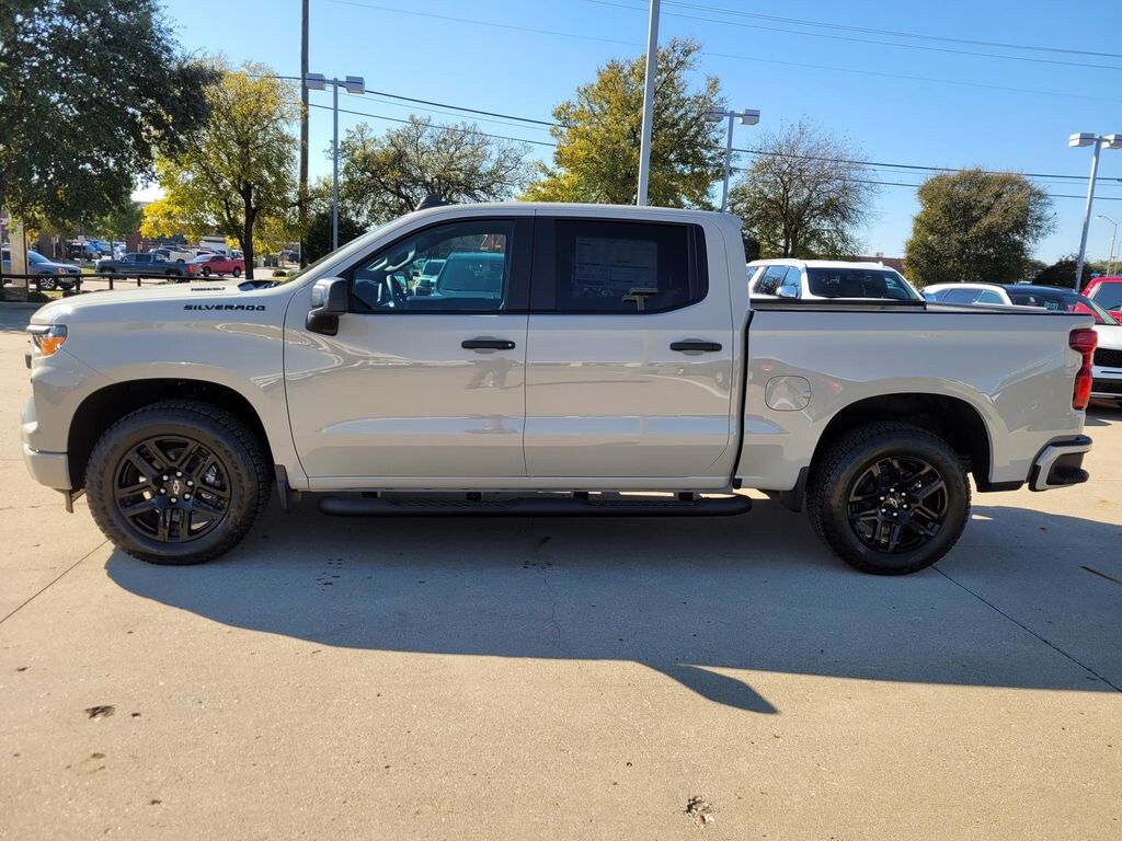 New 2026 Chevrolet Silverado 1500 Custom Truck
