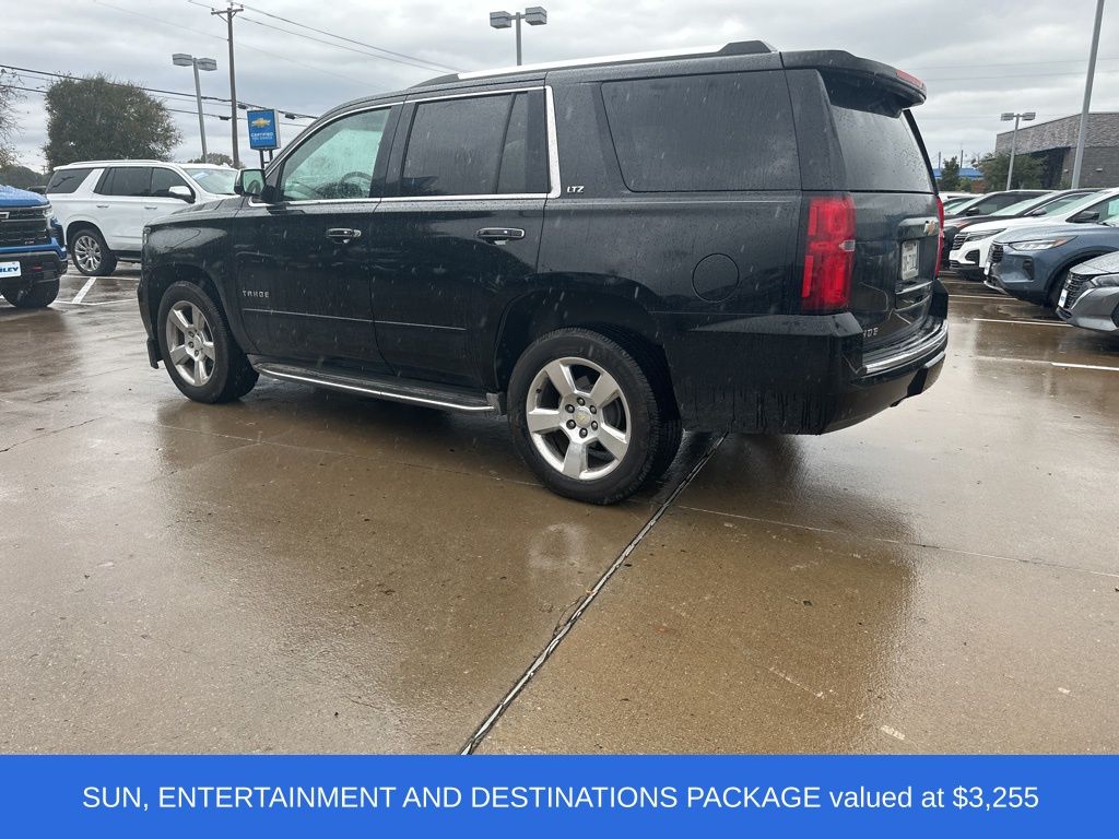 2015 Chevrolet Tahoe LTZ photo 3