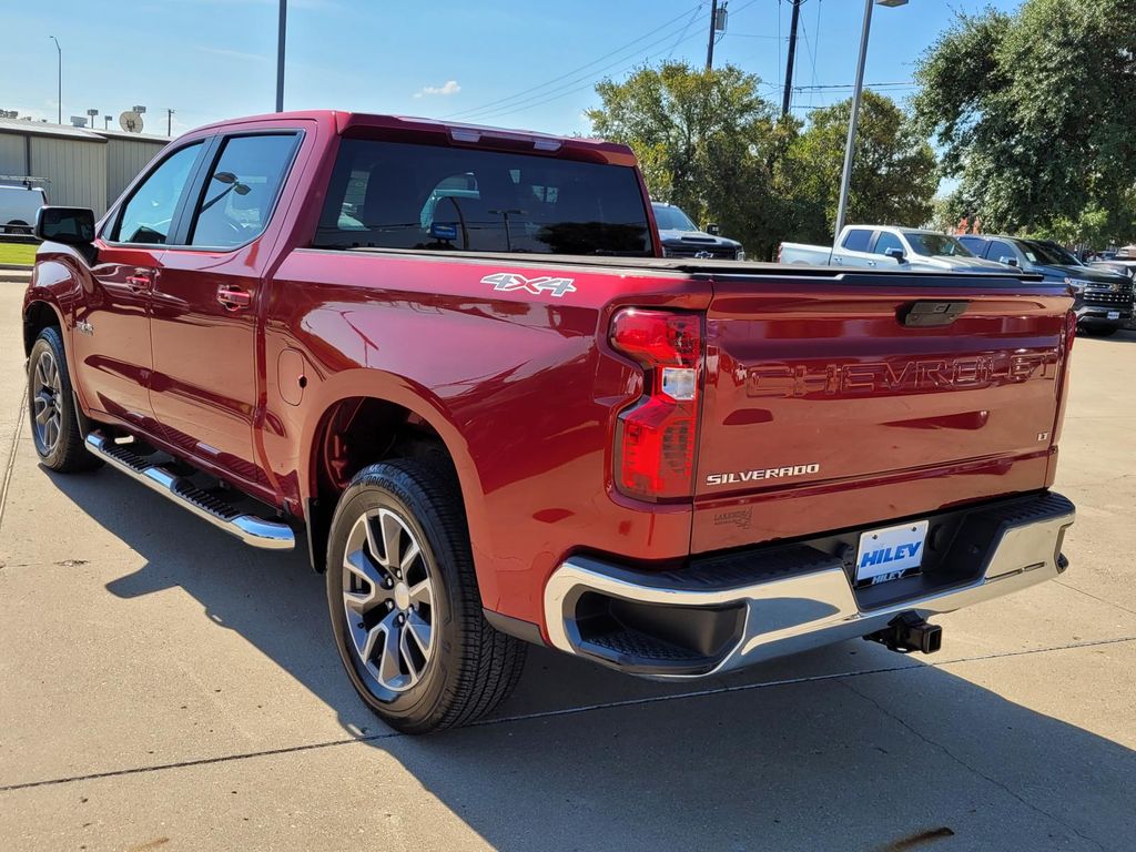2021 Chevrolet Silverado 1500 LT Texas Edition photo 3